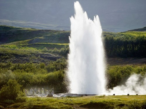 Strokkur geysir Island