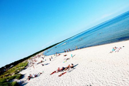 øya Öland byr på både hvite sandstrender, campingplasser med høy standard og spennende aktiviteter for hele familien.